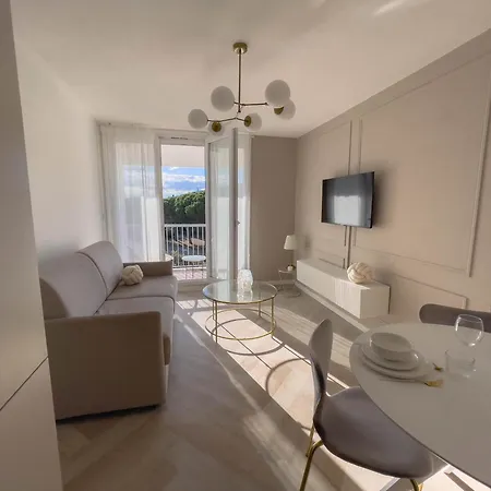 Apartment Superbe Etoile, Clim, Centre, Parking *